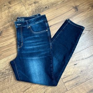Maurice’s Everflex High Waisted Skinny Jeans 12 Short